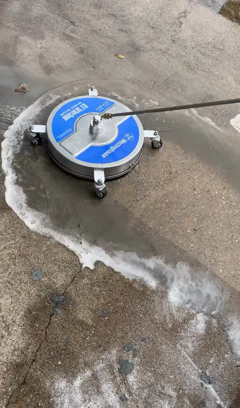 Parking Lot & Dumpster Pad Cleaning
